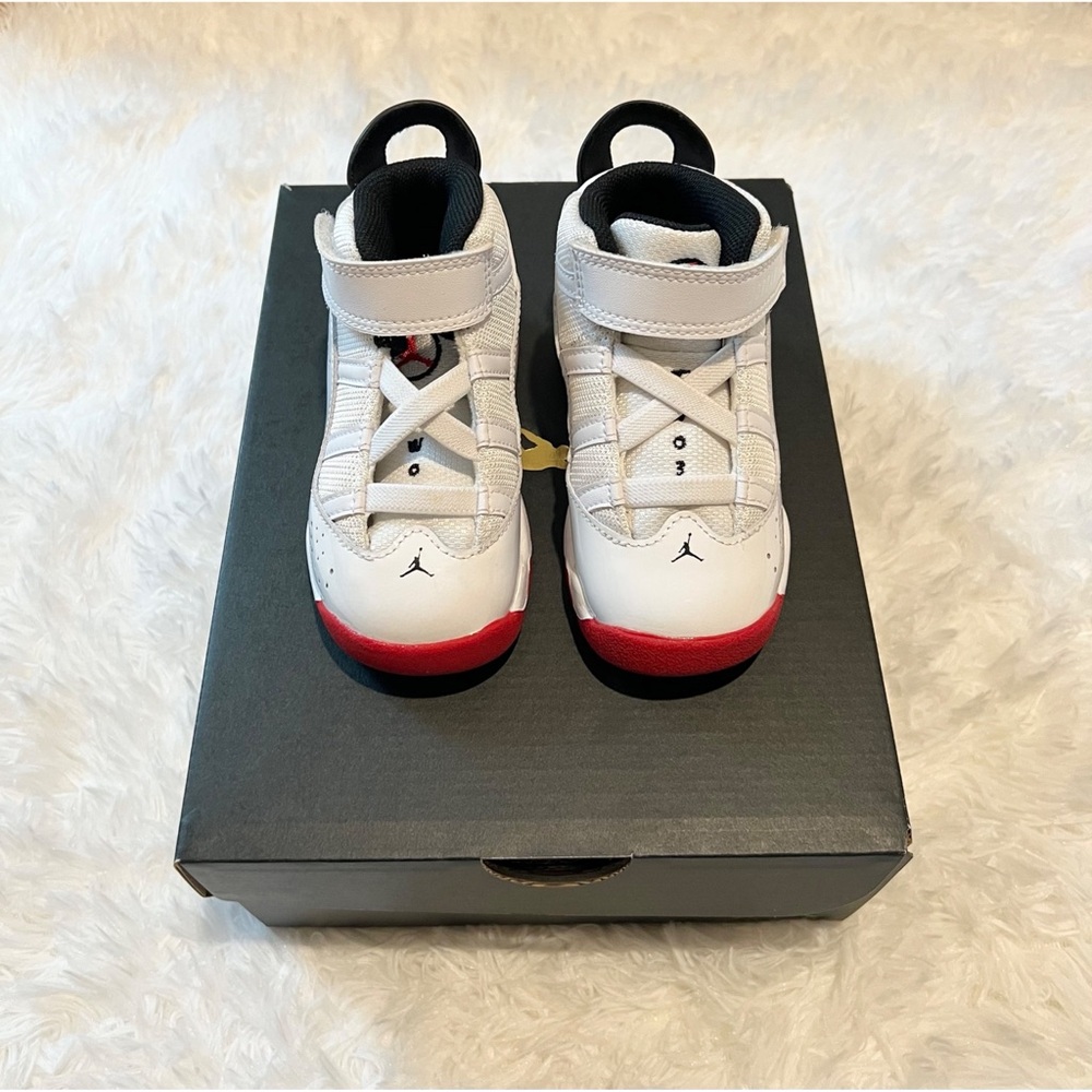 Toddler Jordan 6 Rings Sneakers!